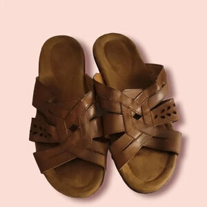 Thom McCann WOMENS Sandels.